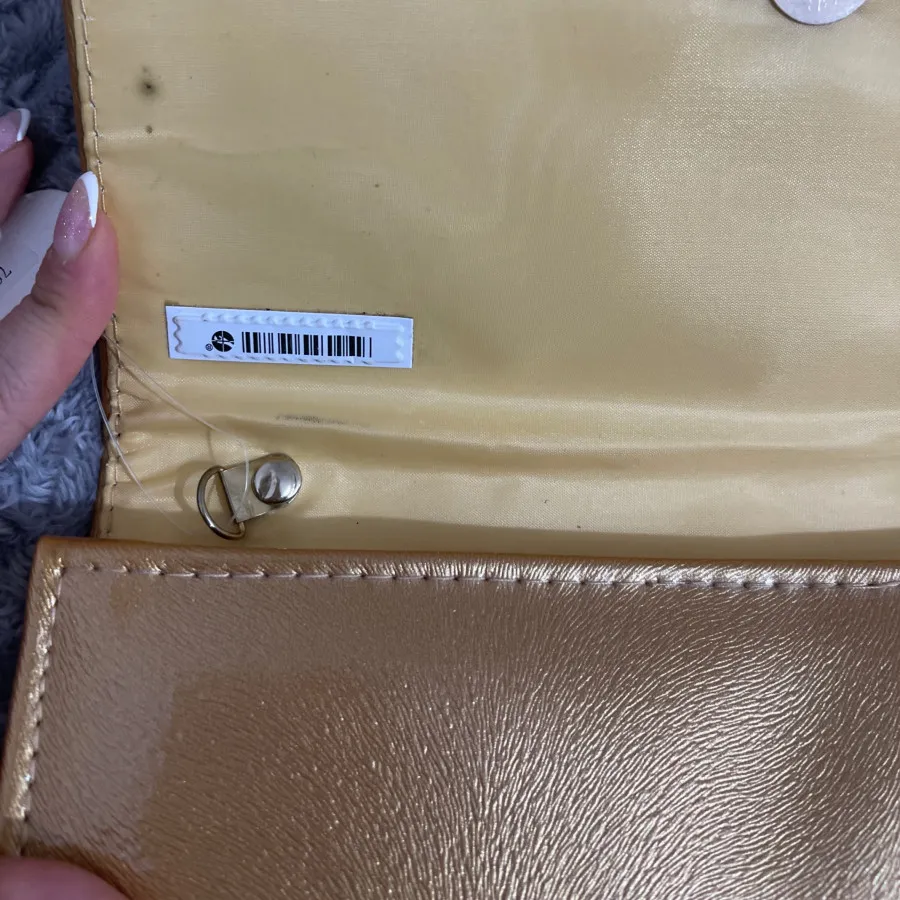 کیف کلاچ طلایی
