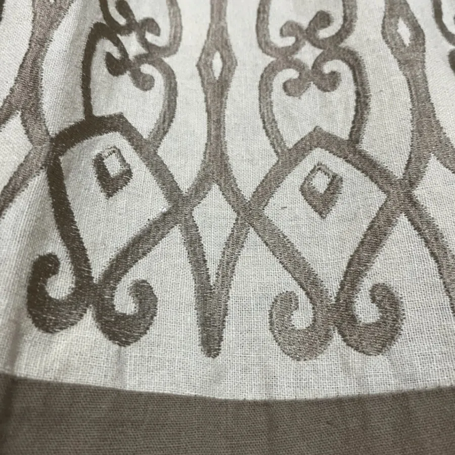 عبا گلدوزی