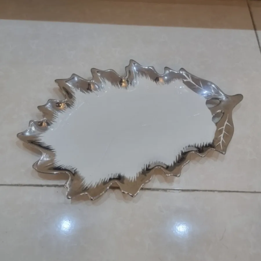 شیرینی خوری سرامیکی