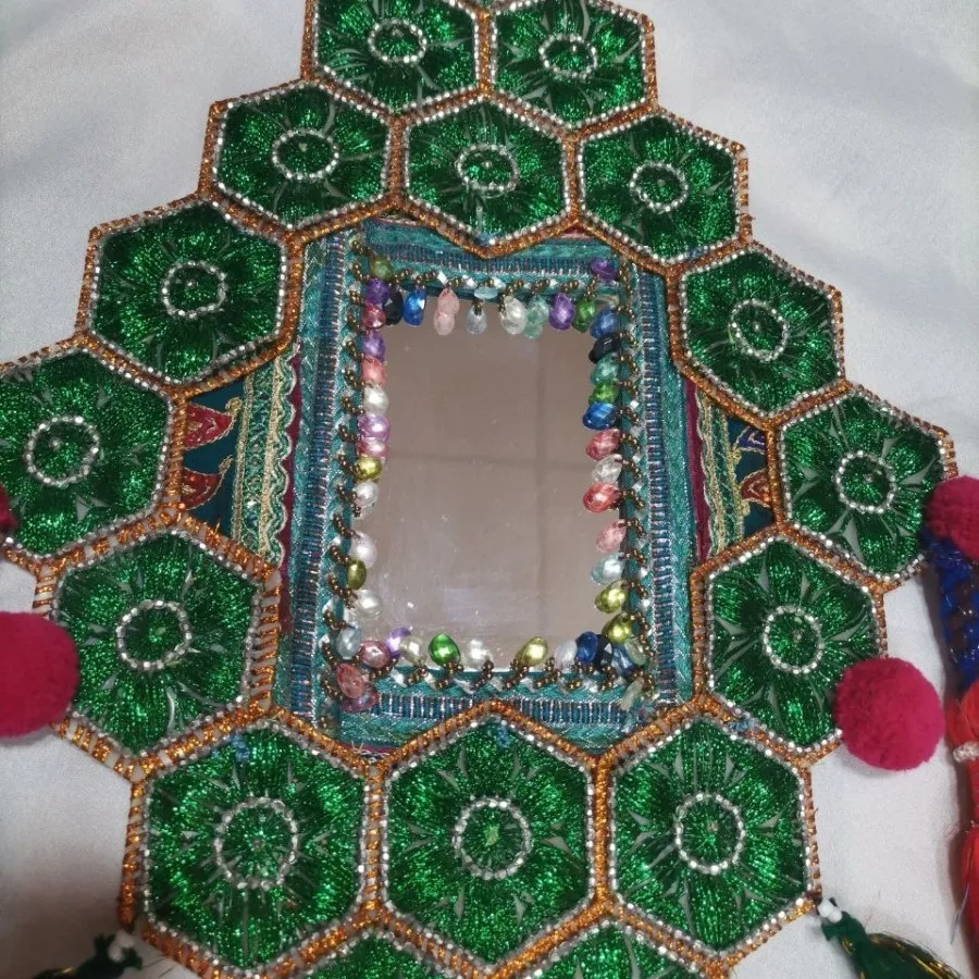 آینه دکوراتیو