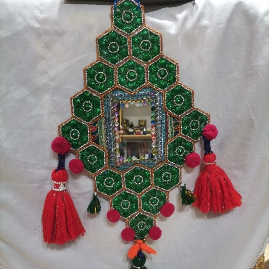 آینه دکوراتیو