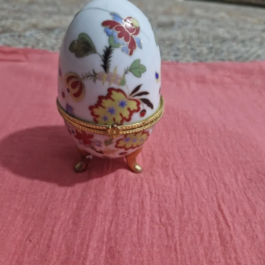 جا جواهراتی عتیقه