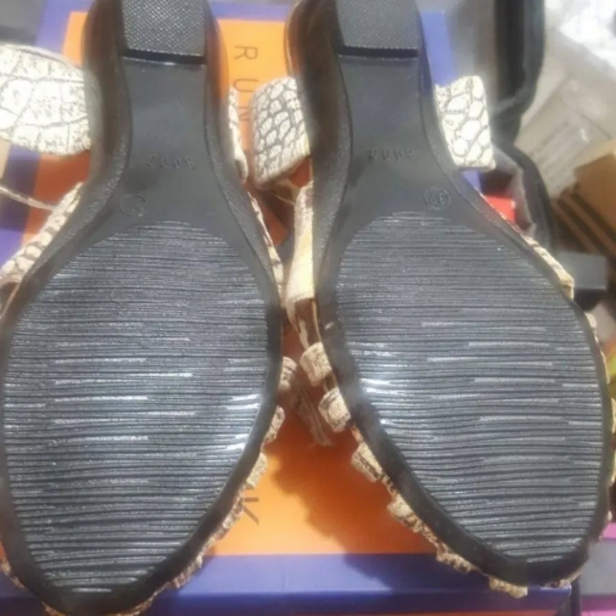 کفش صندل مخمل