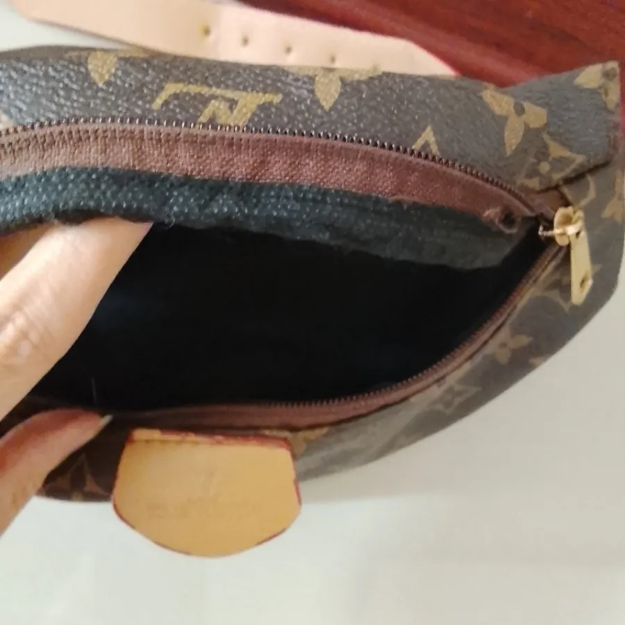 کیف کمری ال وی