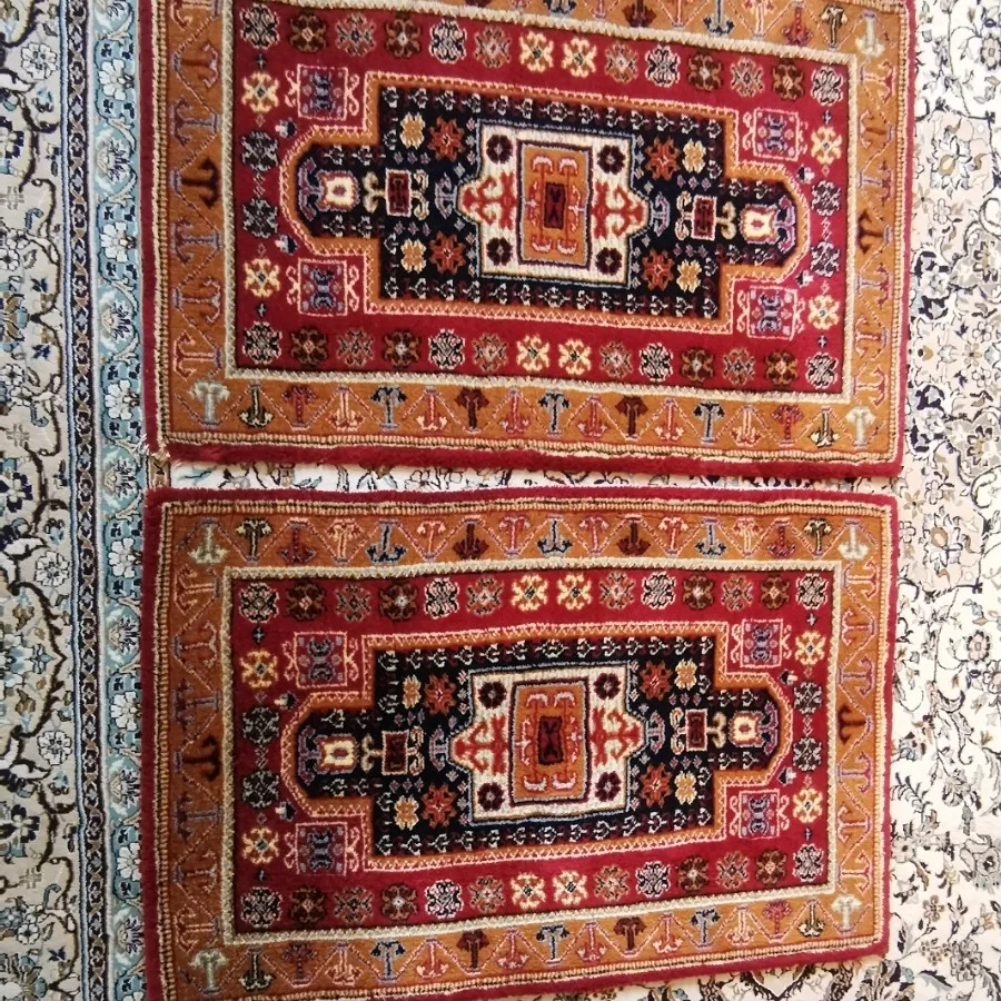 رویه پشتی و میز