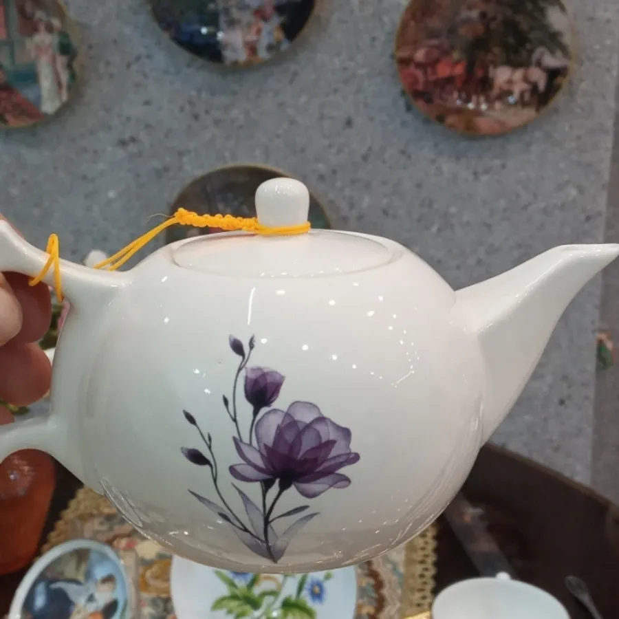 قوری زعفران و چای