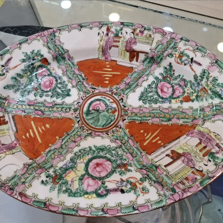 دیس گل مرغی قدیمی