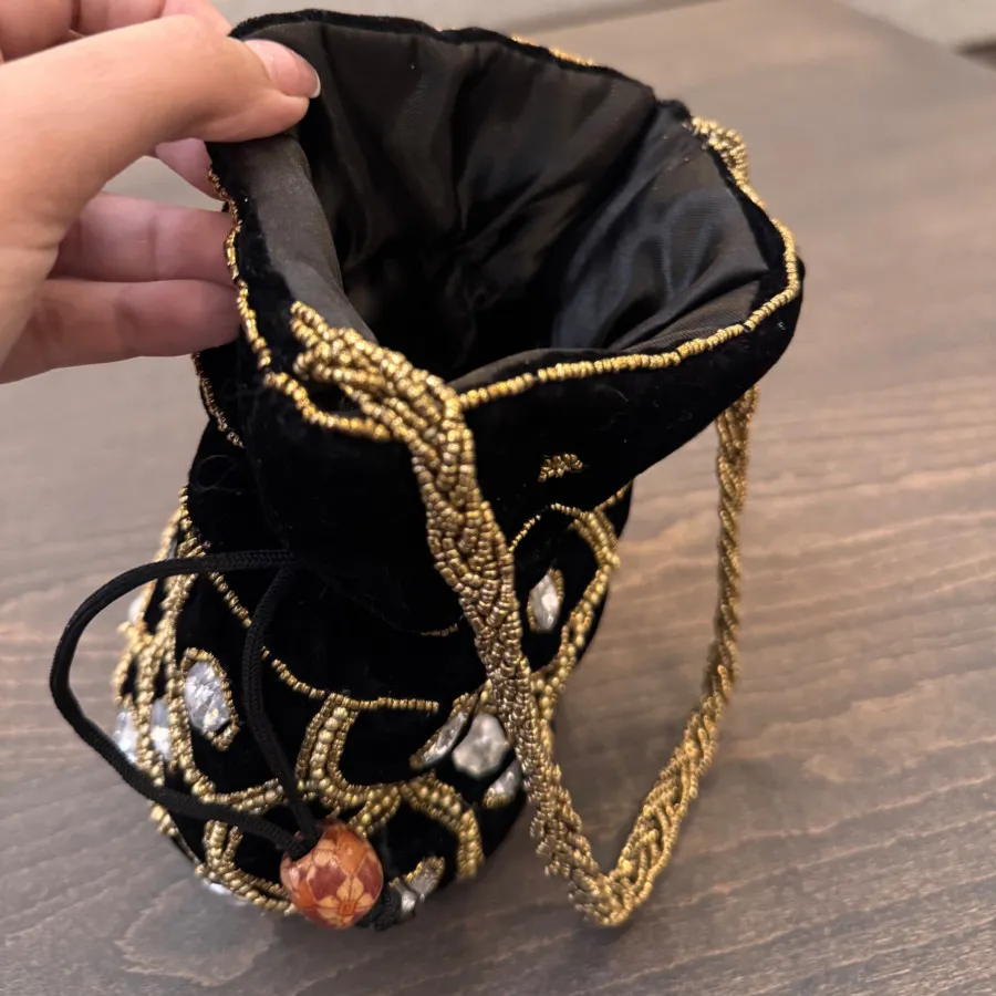 کیف مخمل