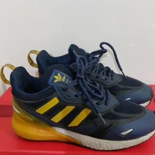 کتونی آدیداس zx