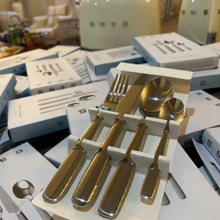 قاشق چنگال