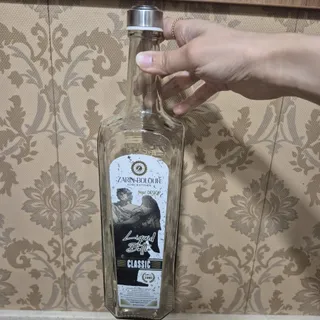 بطری آب شیشه ای