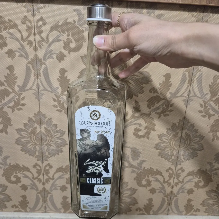 بطری آب شیشه ای