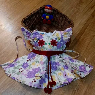پیراهن نوزادی