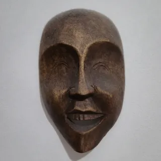 دیوارکوب صورت چوبی