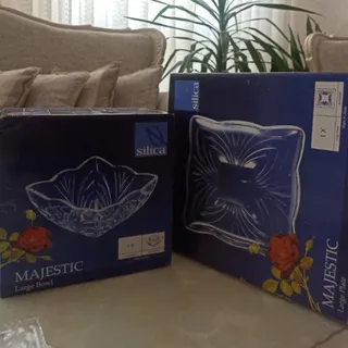 میوه و شیرینی خوری سلیکا