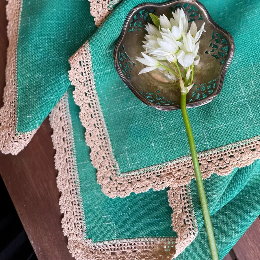 رومیزی قلاب بافی