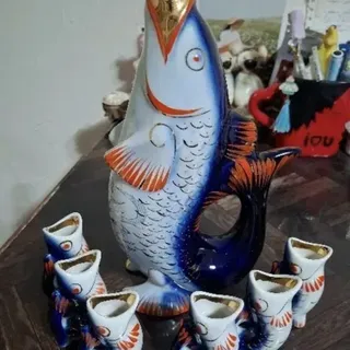 تنگ و 6 عدد ماگ کوچک