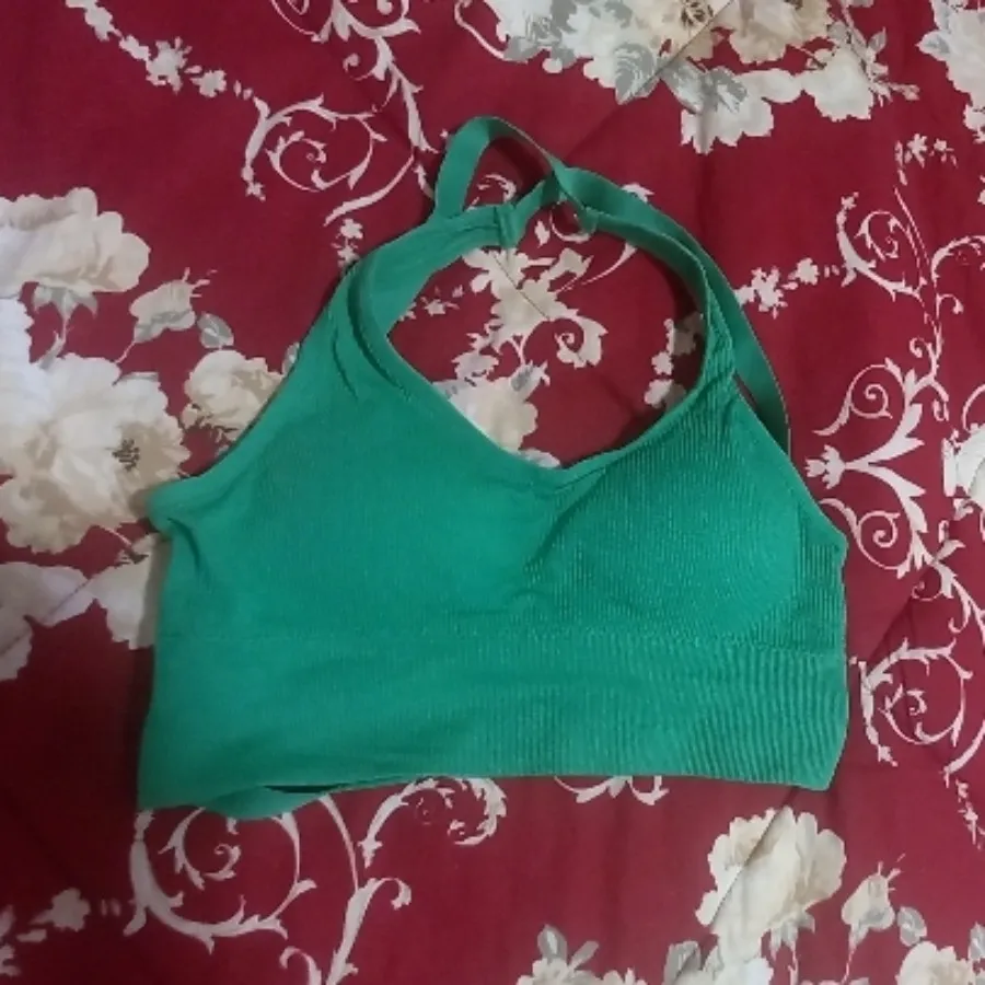 نیم تنه ورزشی