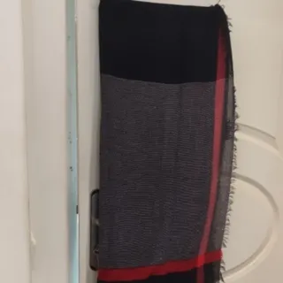 شال نخی بلند در حد نو