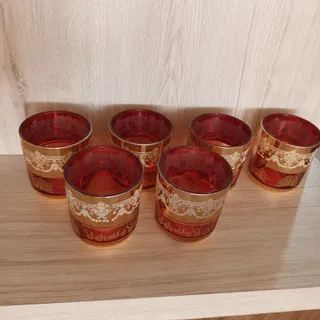 لیوان طلایی کره ای
