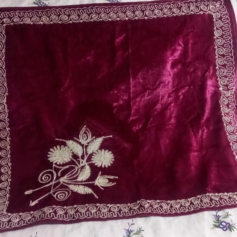 رومیزی قدیمی