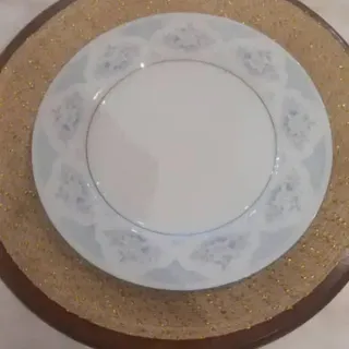 بشقاب غذاخوری