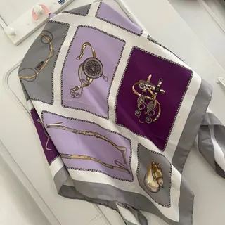 روسری ابریشم توییل