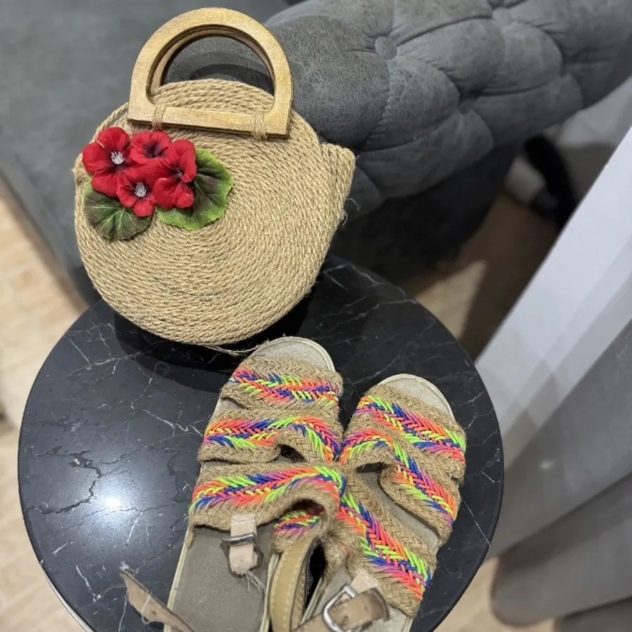 کیف و صندل کنفی