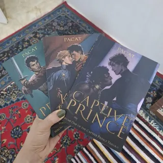 مجموع کتاب captive prince