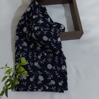 پارچه لباس یا چادری