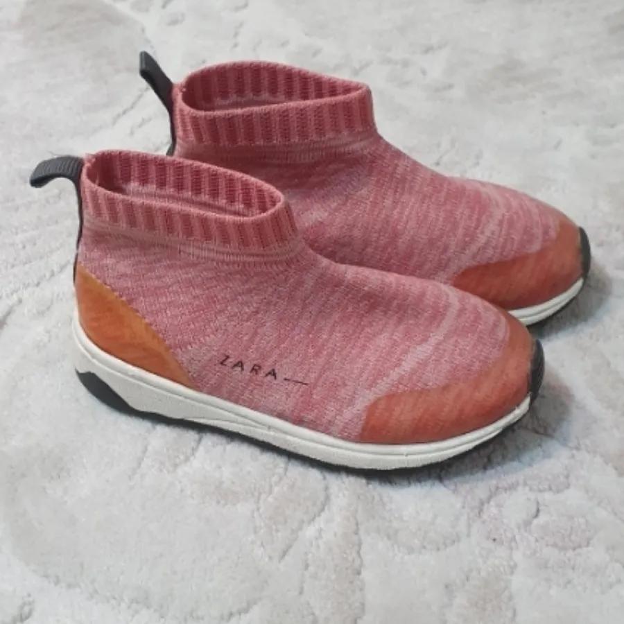 کفش کتونی زارا