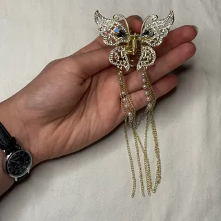 کلیپس پروانه