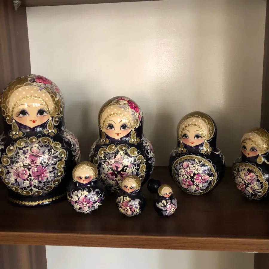 عروسک ماتروشا
