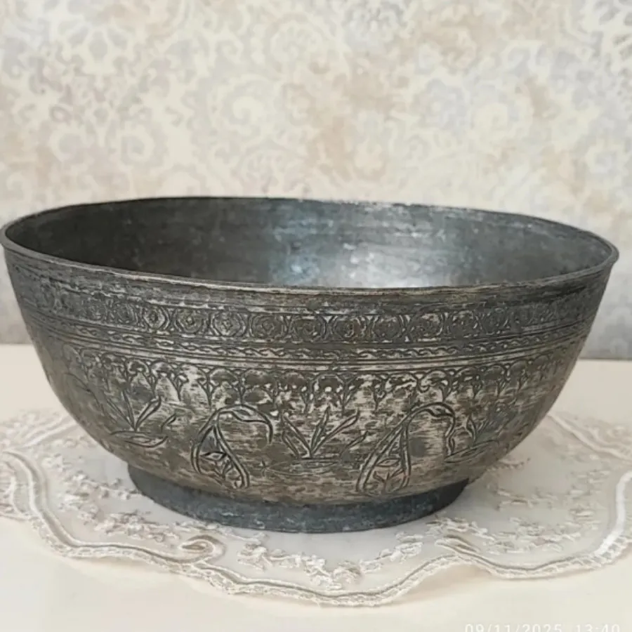 کاسه مسی قدیمی