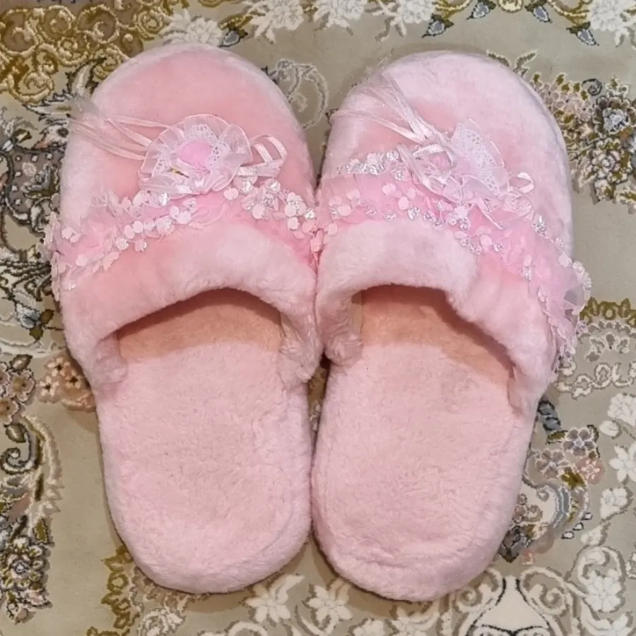 دمپایی رو فرشی زنانه