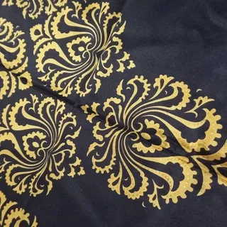 روسری ساتن