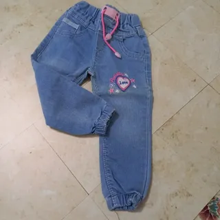 شلوار جین دخترونه