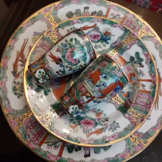 سرویس گل مرغی