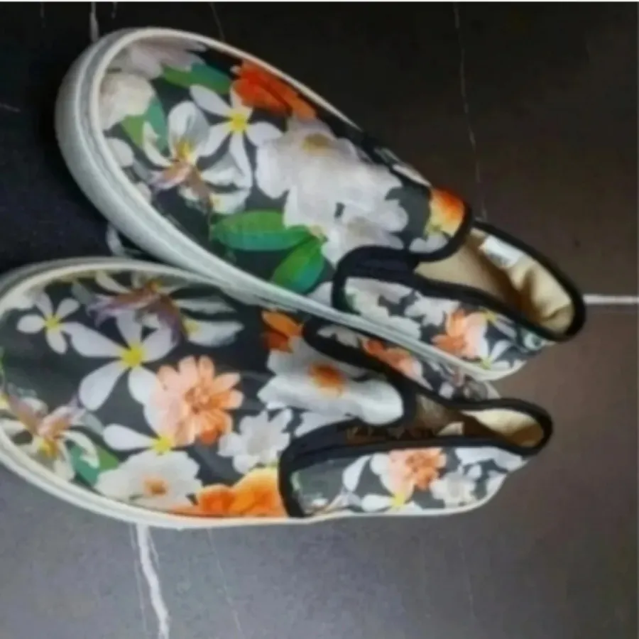ونس السی وایکیکی