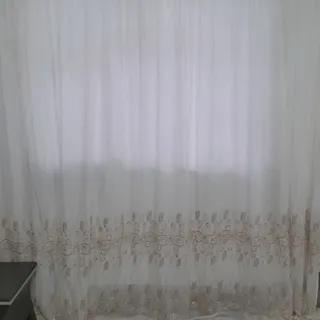 پرده حریر حاشیه دار