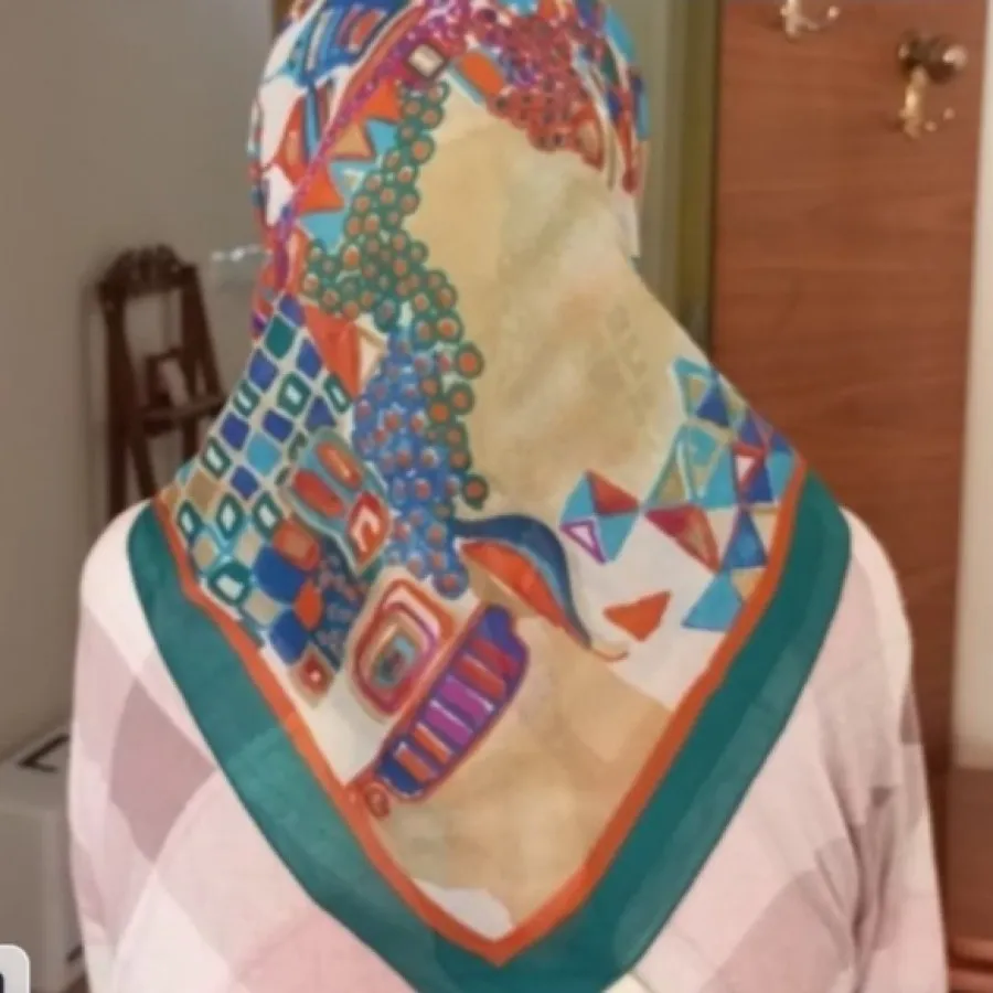 روسری رنگارنگ ایتالیایی