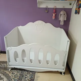 تخت و تشک نوزاد