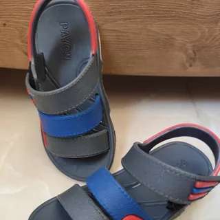 صندل بچگانه
