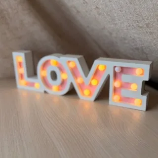 دکوری چراغ دار love