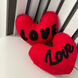 قلب آویزی