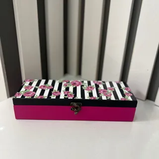 جعبه چوبی