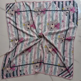 روسری بچگانه