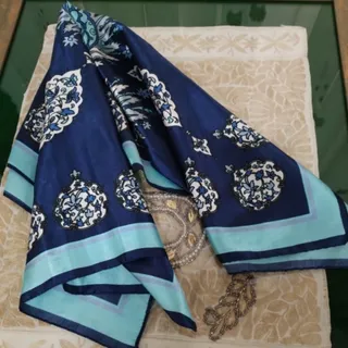 مینی اسکارف