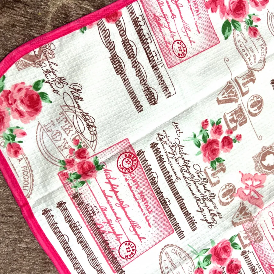 پیشبند گلدار ناز