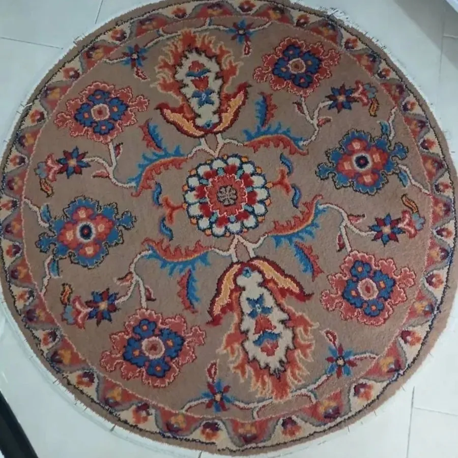 پادری یا قالیچه گرد